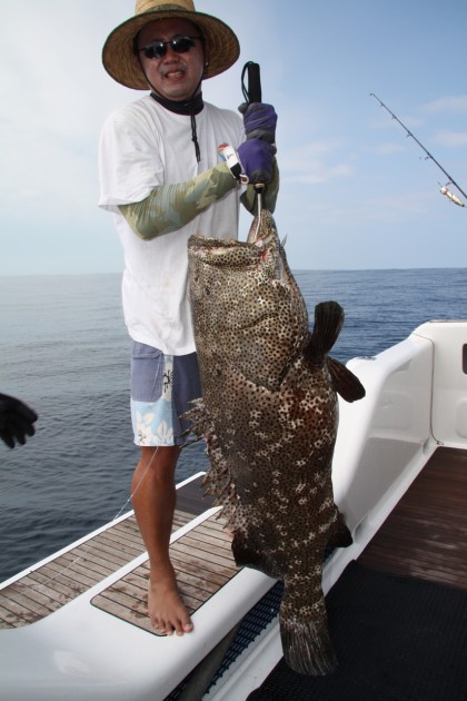 Noumea Sportfishing Jigging Popper Adventures in New Caledonia