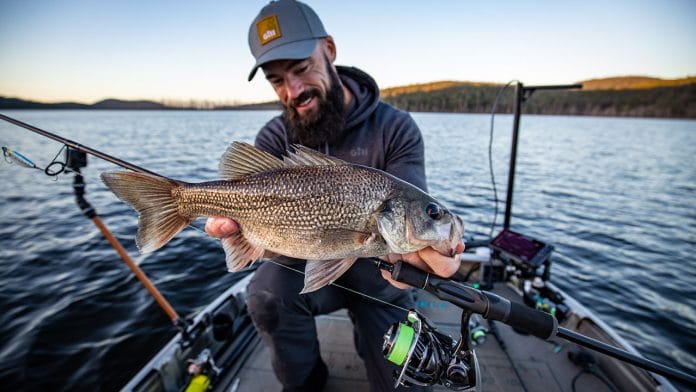 Dean Sylvester targeting bass using the Lowrance Active Target