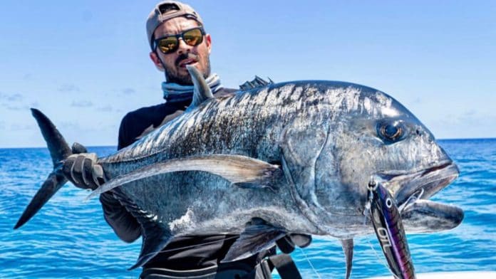 Jonny-Brooks-Fishing-in-Whitsundays