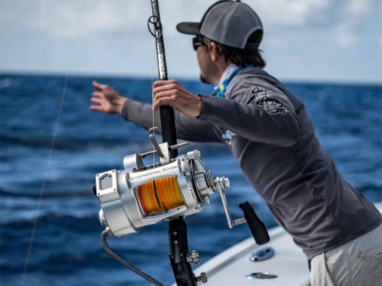 Electric Reels VS Spinning Reels  Ocean Fishing for DEEP Catches! 