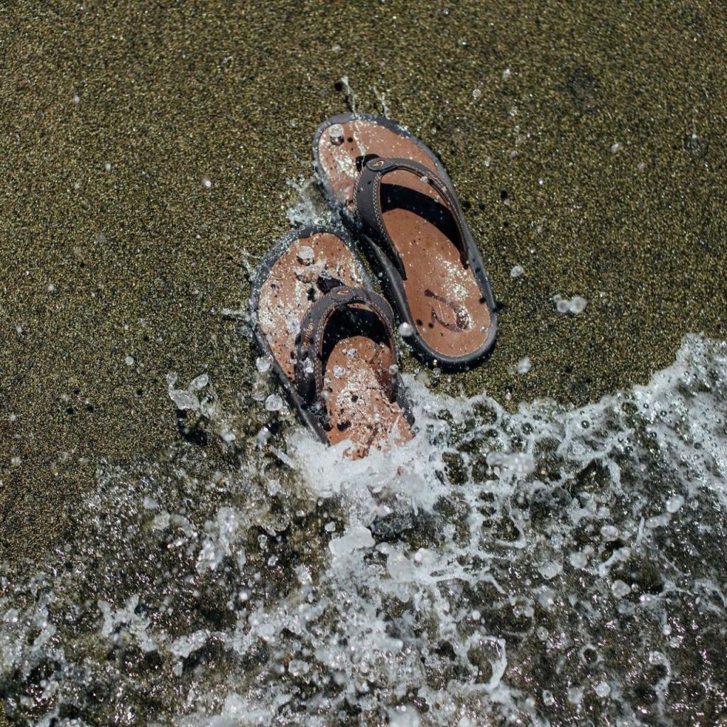 OluKai-Flip-Flops