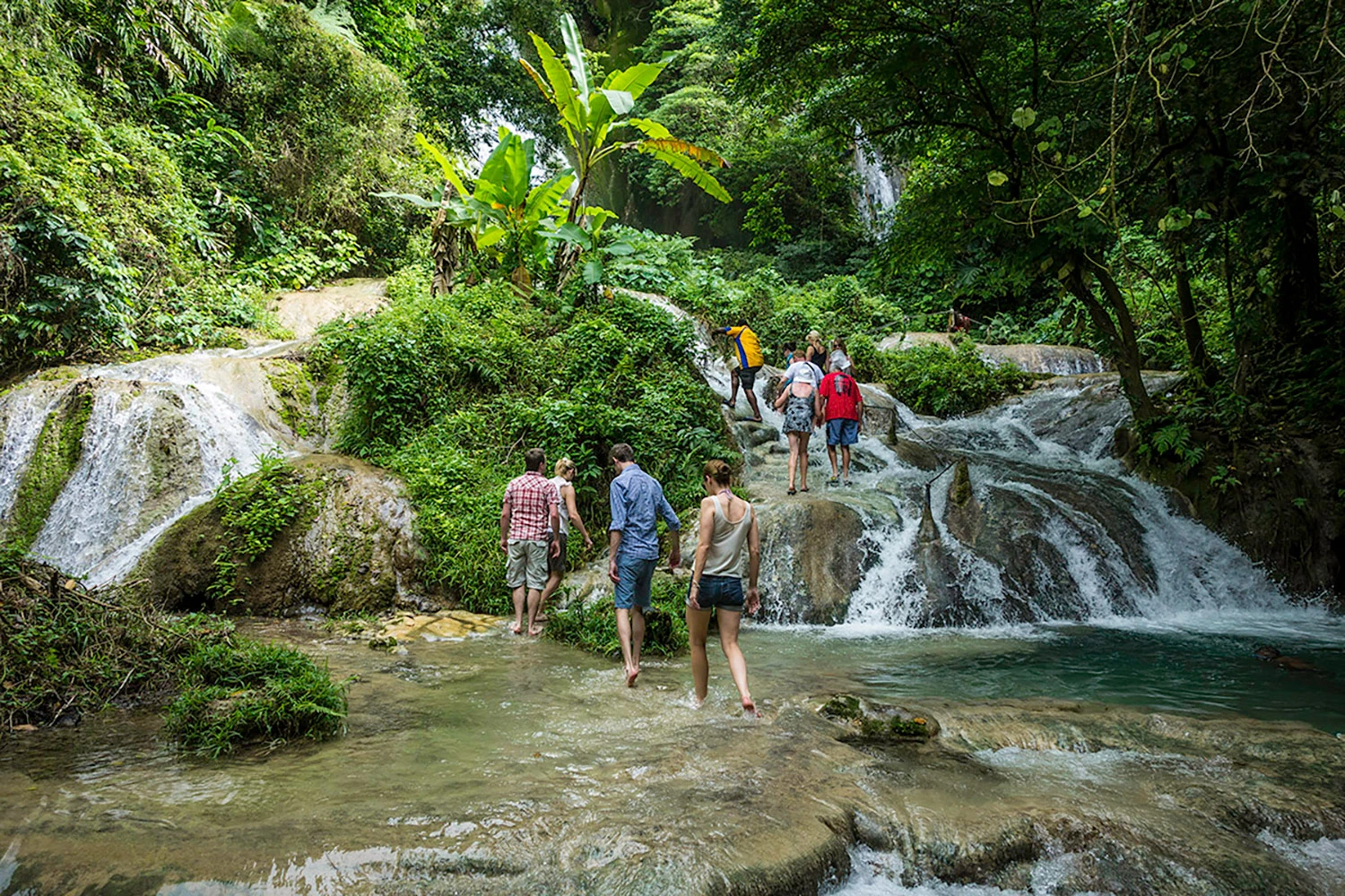 3 Night Vanuatu Couples Sport Fishing Adventure - Cascade