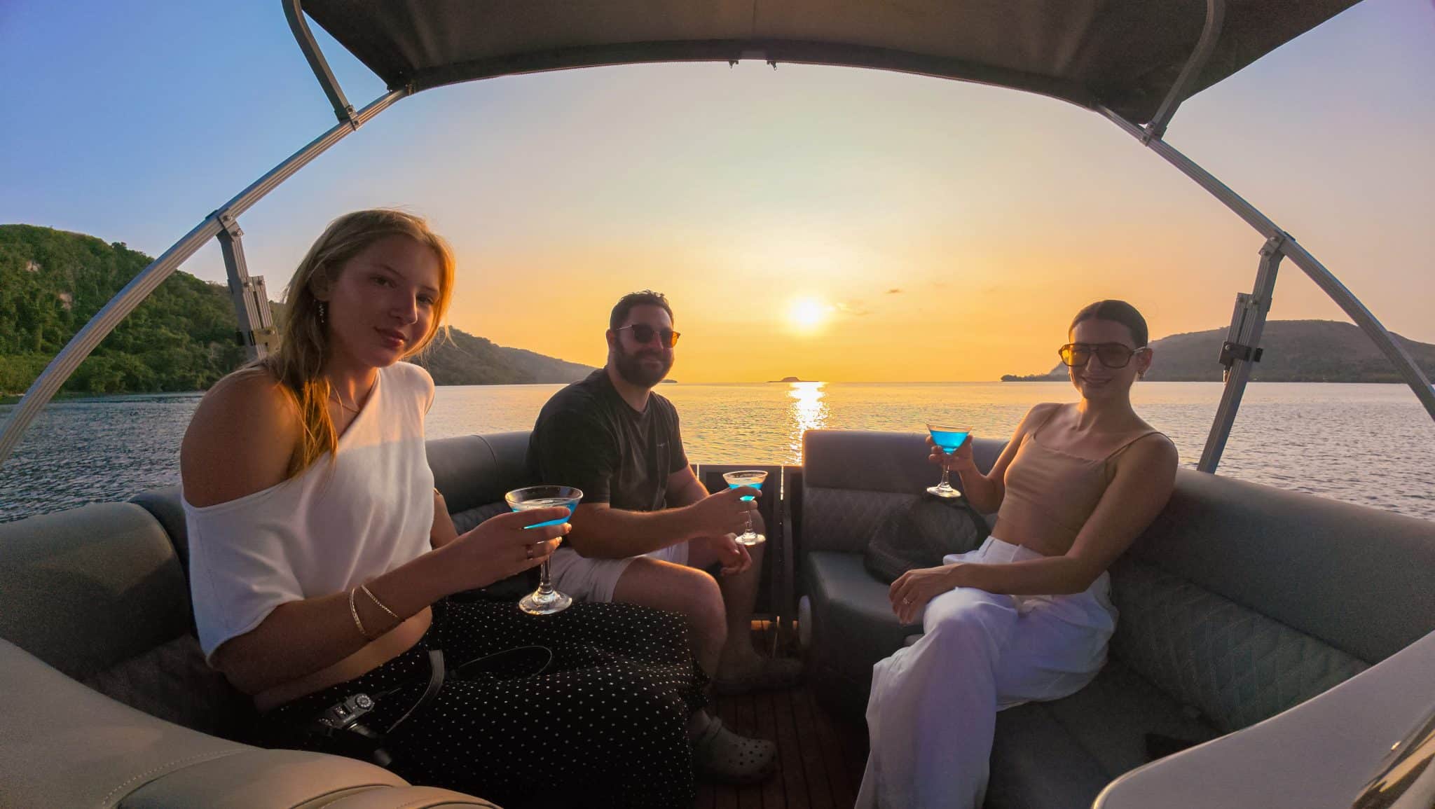 Alt: Private sunset cruise on Pontoon boat in Vanuatu with Ocean Blue Fishing